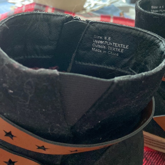 OLIVE STREET Ankle Bootie - Picture 5 of 9